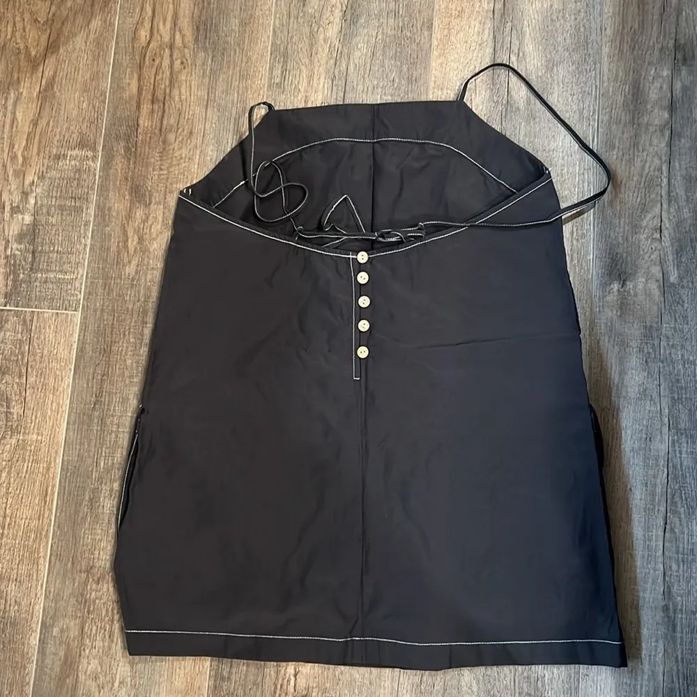 Black Sleeveless Dress with Pockets - Image 2