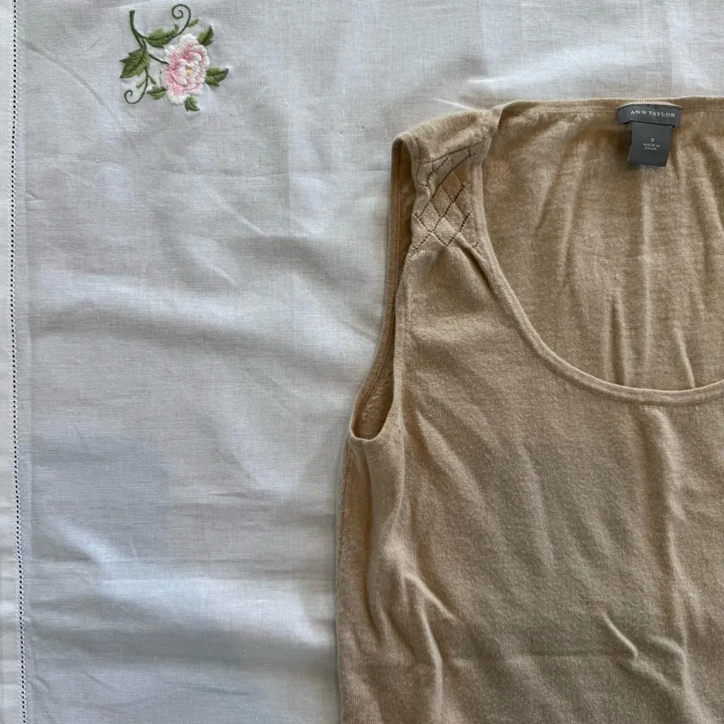 ⟡ Ann Taylor Tan Wool Blend Sleeveless Top size S ⟡ - Image 2
