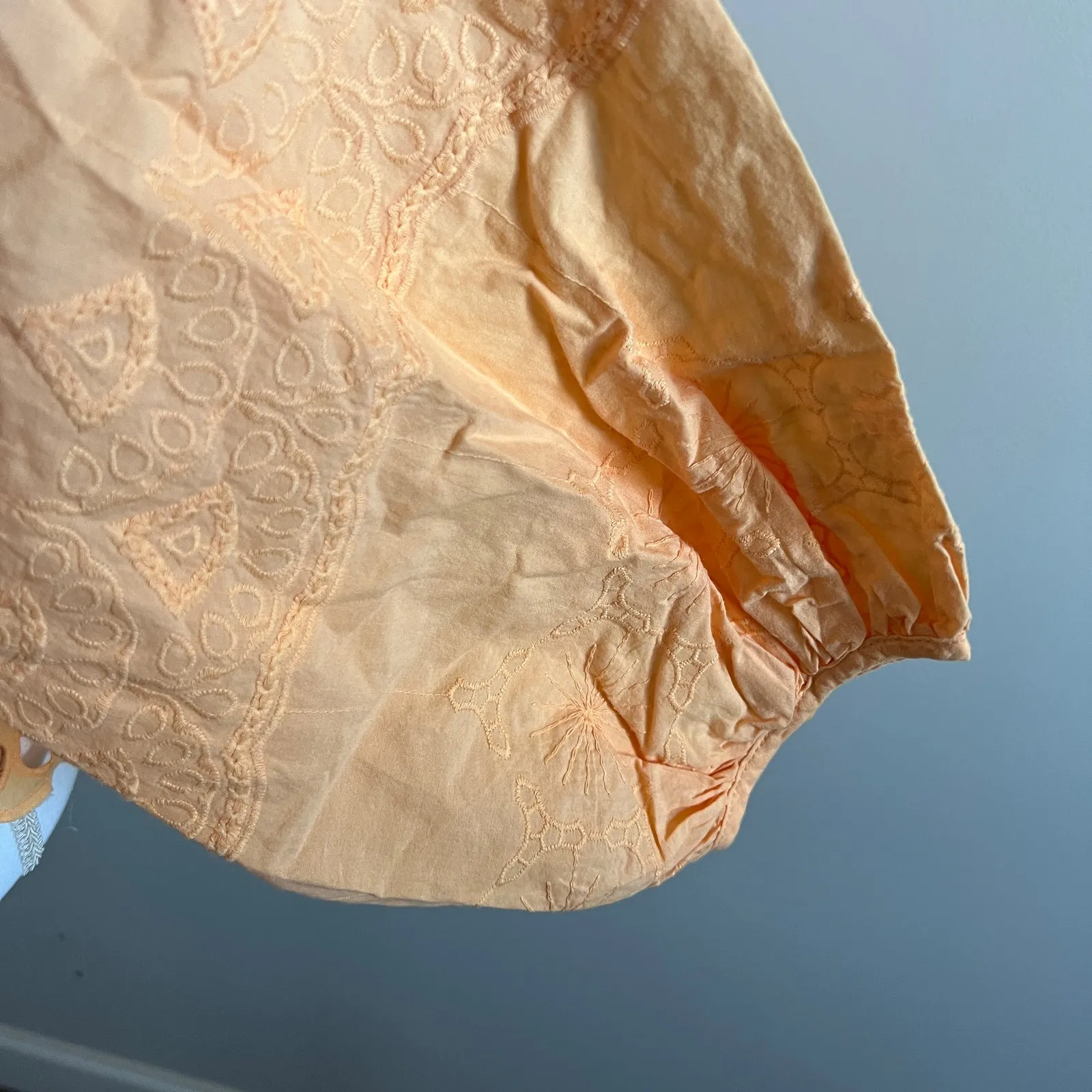 Universal Thread Women's Light Orange Long Sleeve Eyelet Blouse - Size XL - NWT - Image 10