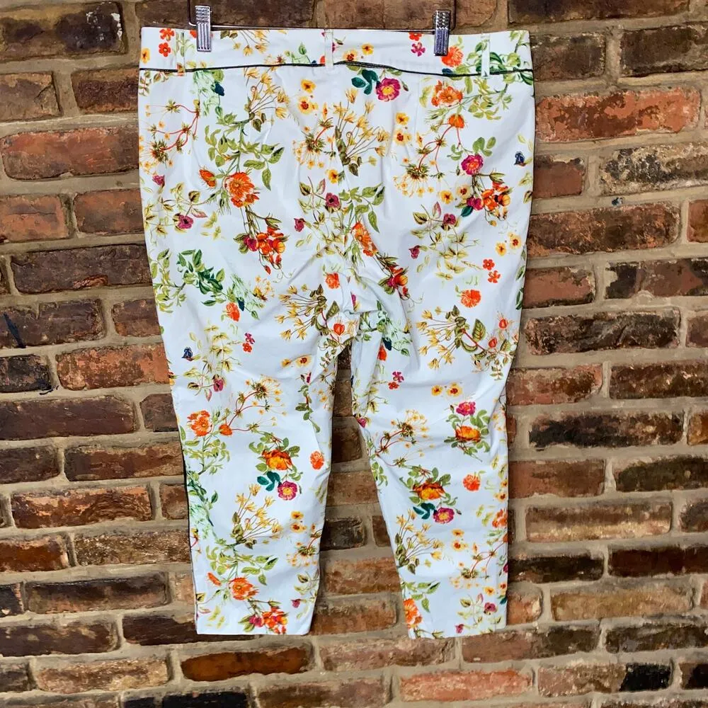 Disney Alice Through The Looking Glass White Floral Capri Cropped Pants Size 12 - Image 5