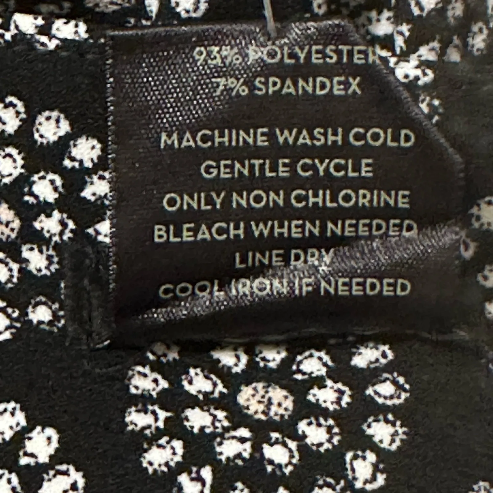 Ann‎ Taylor Women's Size 8 Shorts Lot Of 2 Black Navy White Pockets High Rise - Image 8