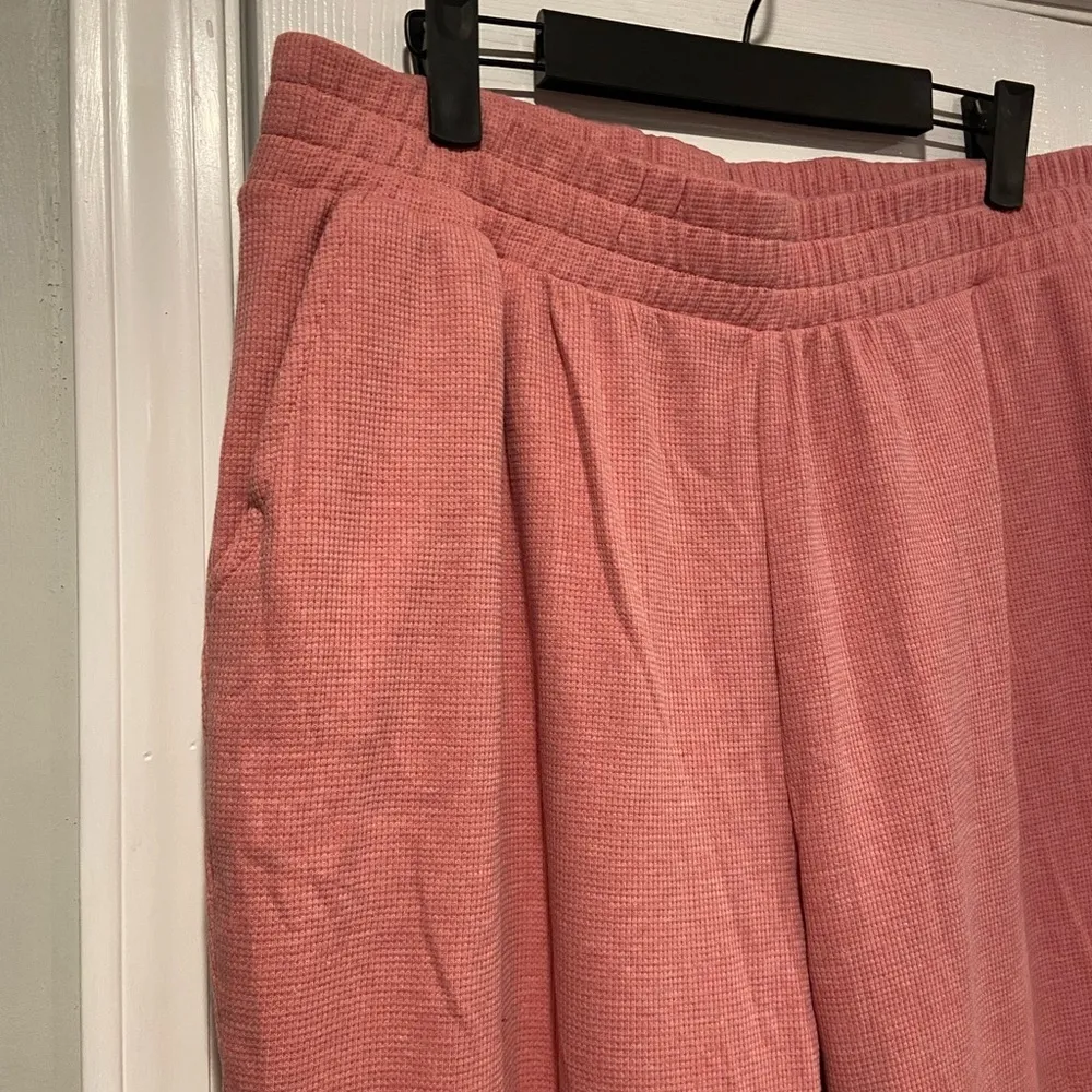 NWOT Old Navy Size L Pink Waffle Knit Elastic Waist Joggers Soft Lounge Pants - Image 2