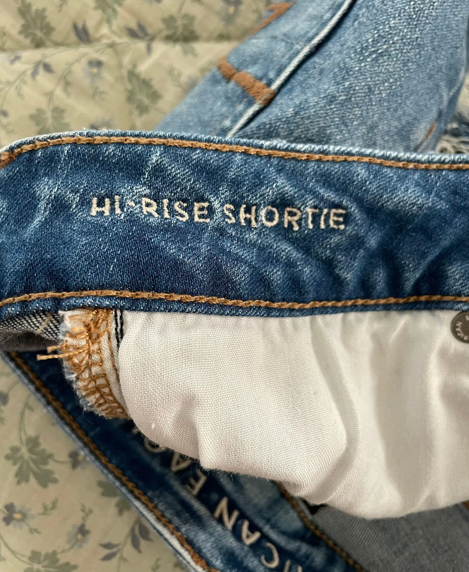 American Eagle Outfitters Shorties - Image 5