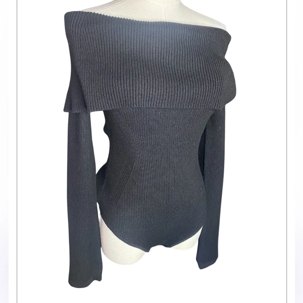 Avec Les Filles Ribbed Off Shoulder
Black Bodysuit L - Image 6