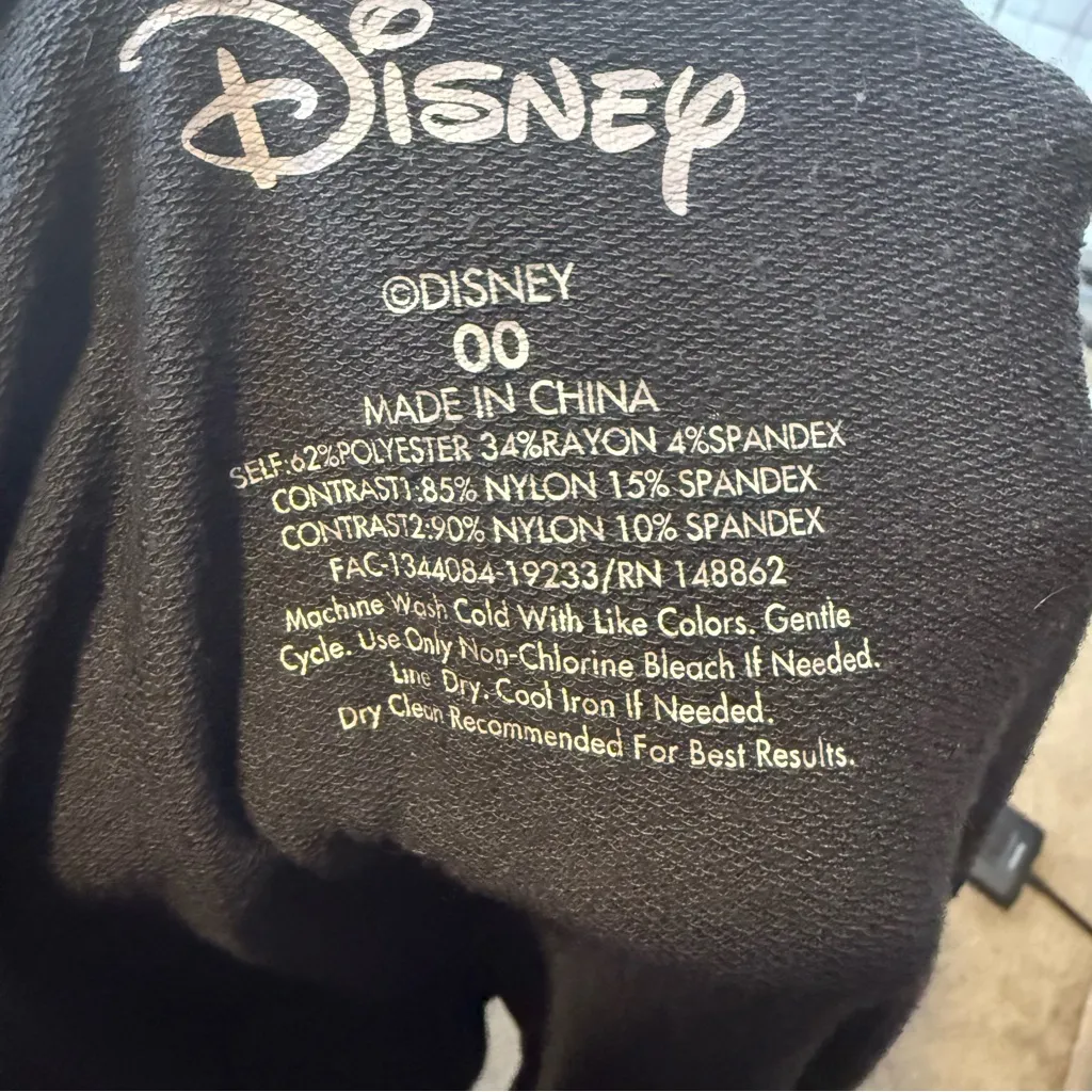 TORRID x DISNEY - MINNIE MOUSE Black & Neon Yellow Active Zip Hoodie - Image 7