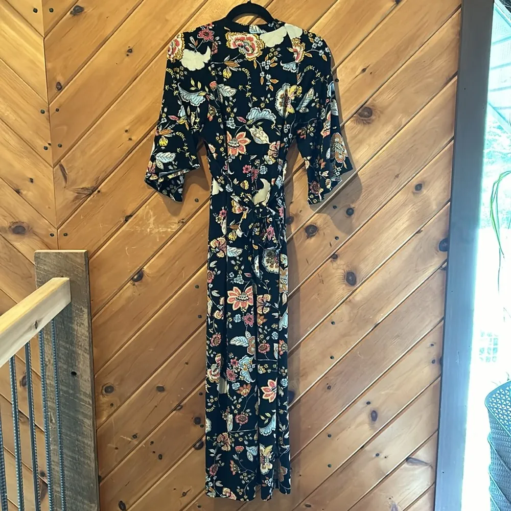 Jessica Simpson maternity black floral maxi bell sleeve dress - Image 8