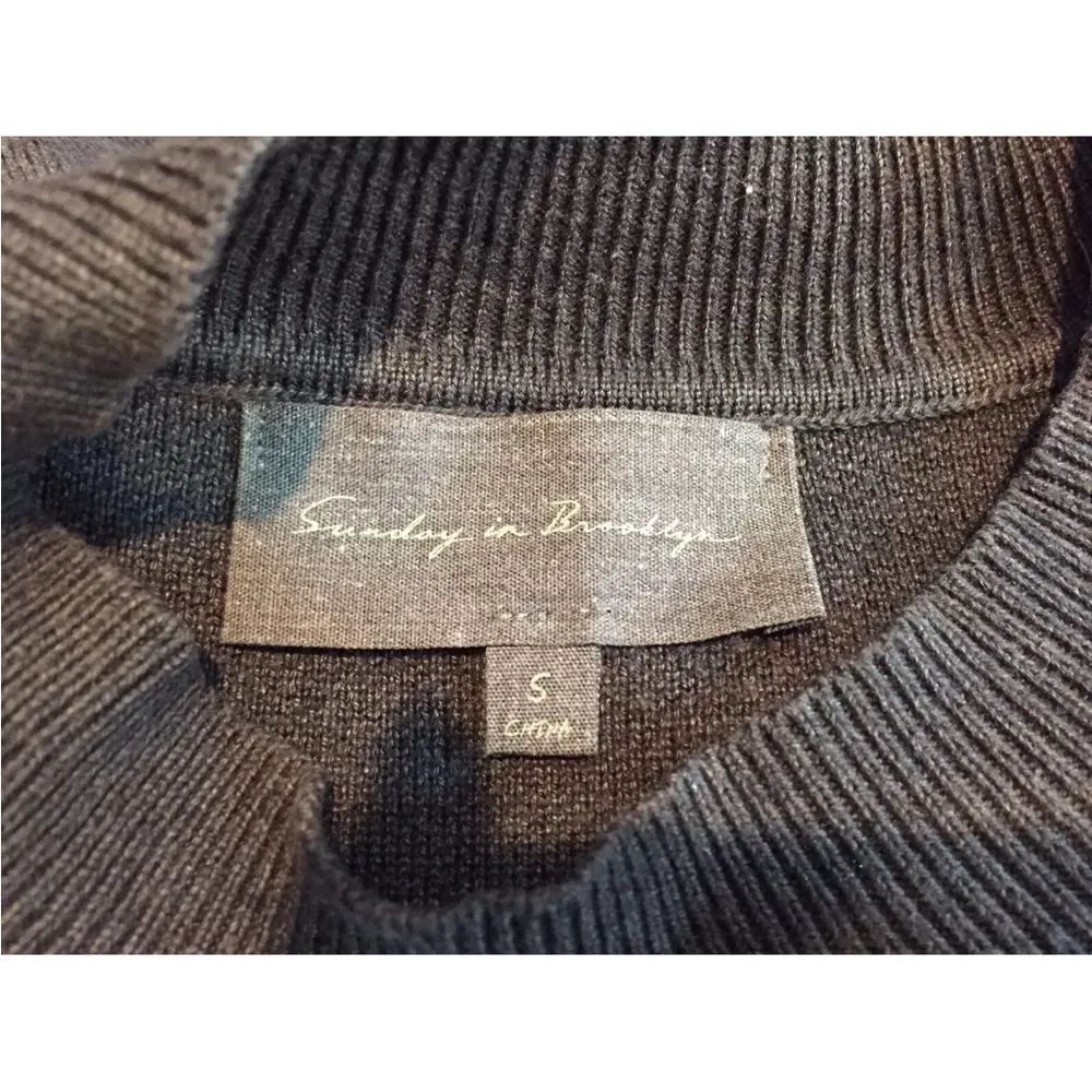 Sunday in Brooklyn Anthropologie Lorena Gray Flutter Bell Sleeve Knit Top Sz S - Image 8