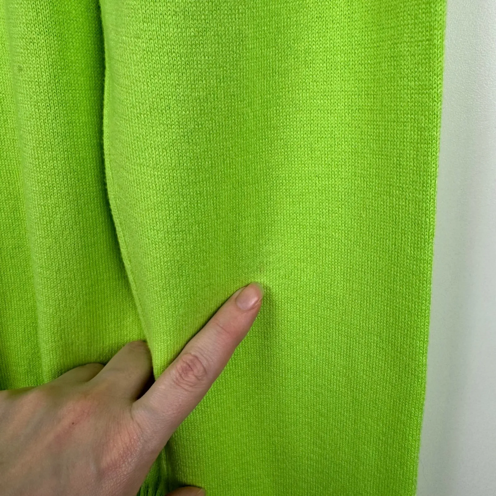 Abercrombie & Fitch Muscle Fit V-Neck‎ Sweater Sz XL Lime Green 90s Y2K Preppy - Image 3