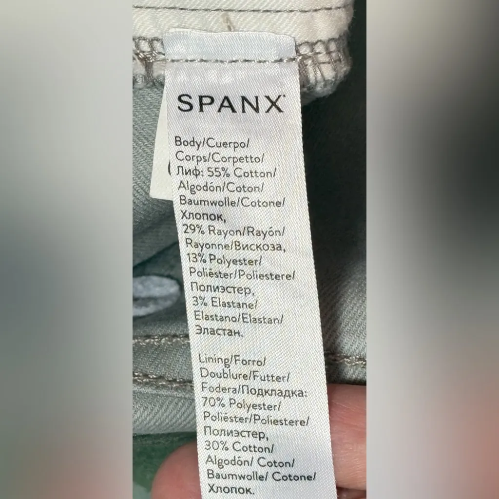 SPANX Women's‎ Camouflage Cargo 5 Inch Shorts Size Large EUC - Image 8