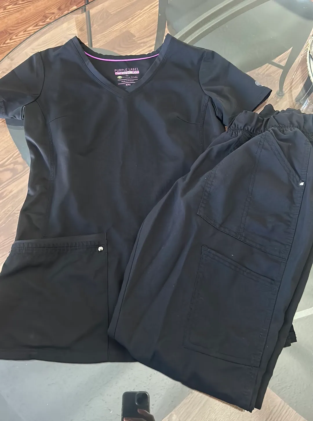 Black Scrub Set - Image 4