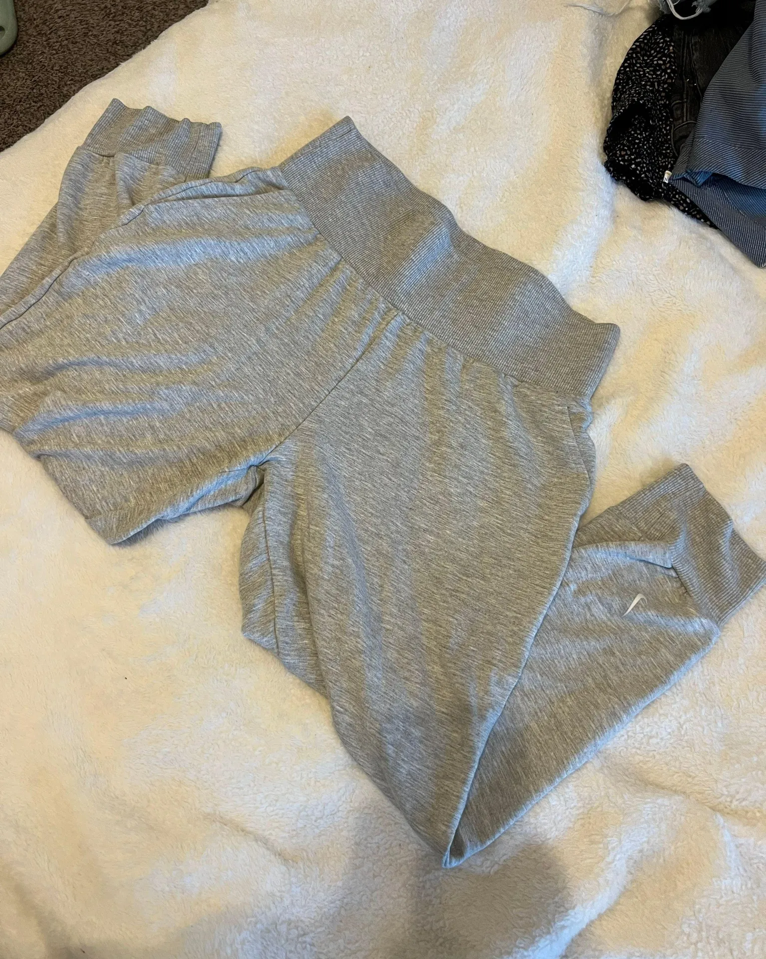 Nike Yoga Joggers - Image 2