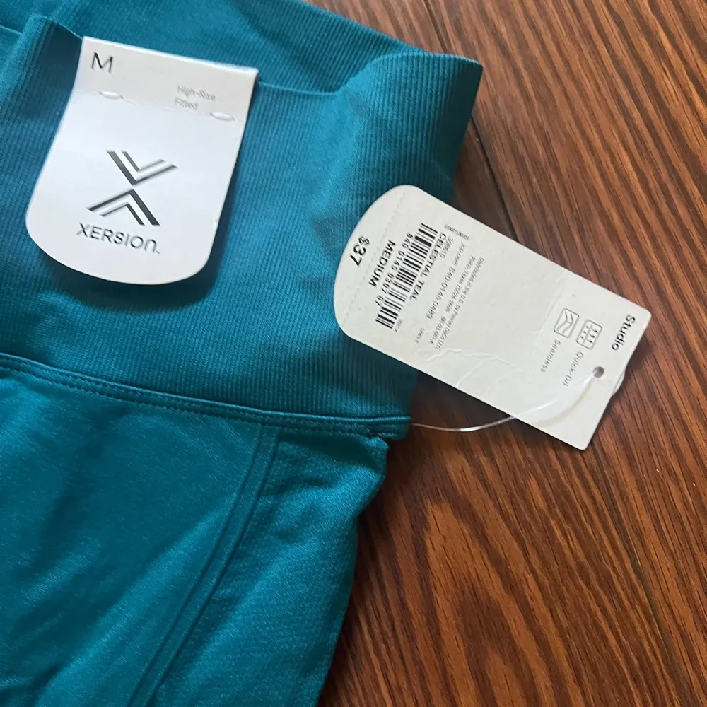 Xersion teal white athletic high rise fitted pants - Image 2