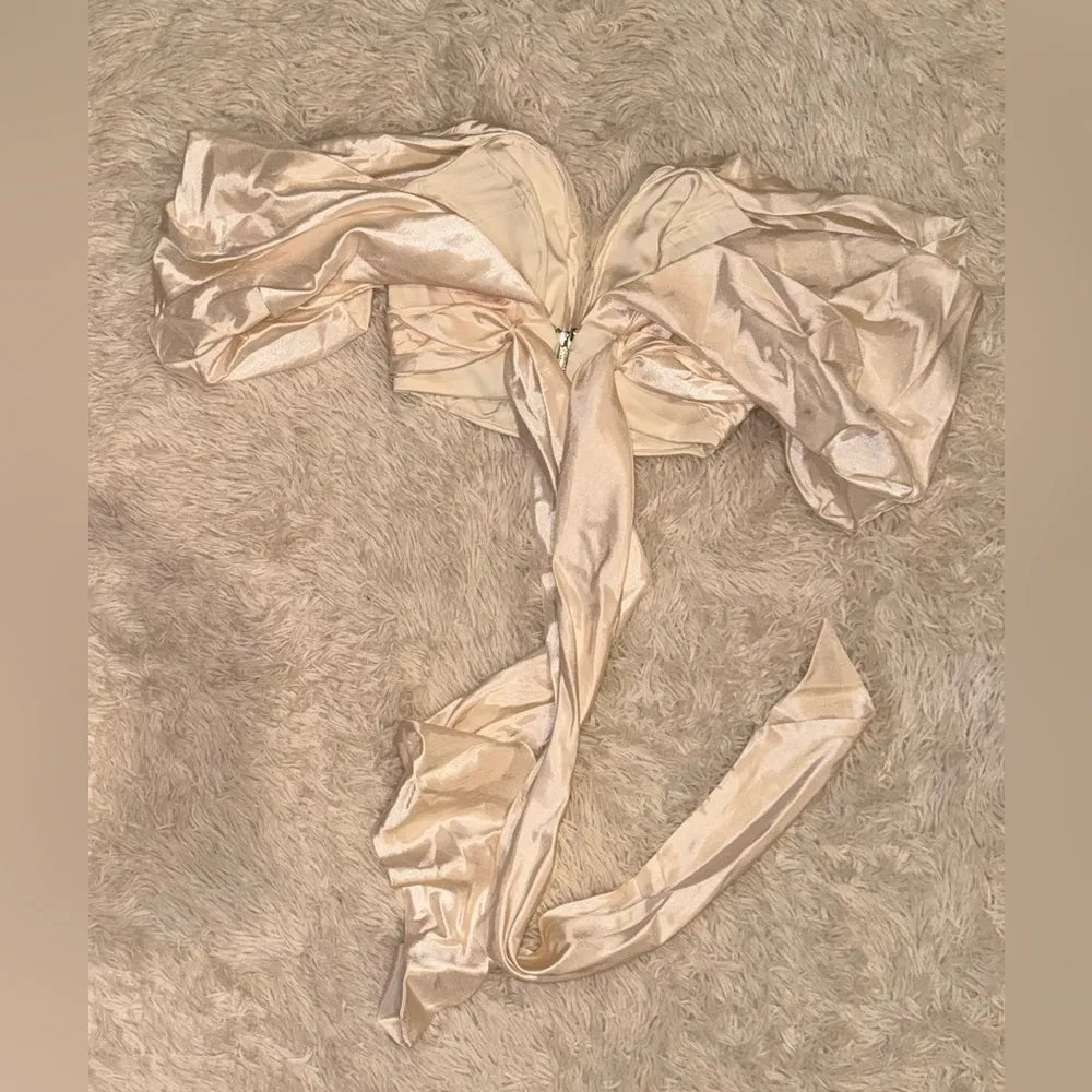 NWOT House of cb elisetta white satin plunge off shoulder bustier top sz S - Image 7