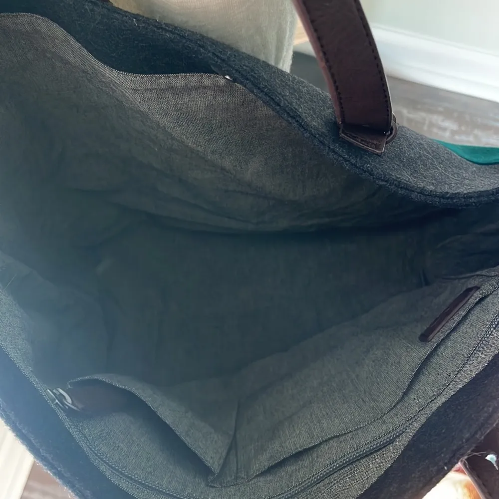 Levi's wool tote with leather handles - Image 3