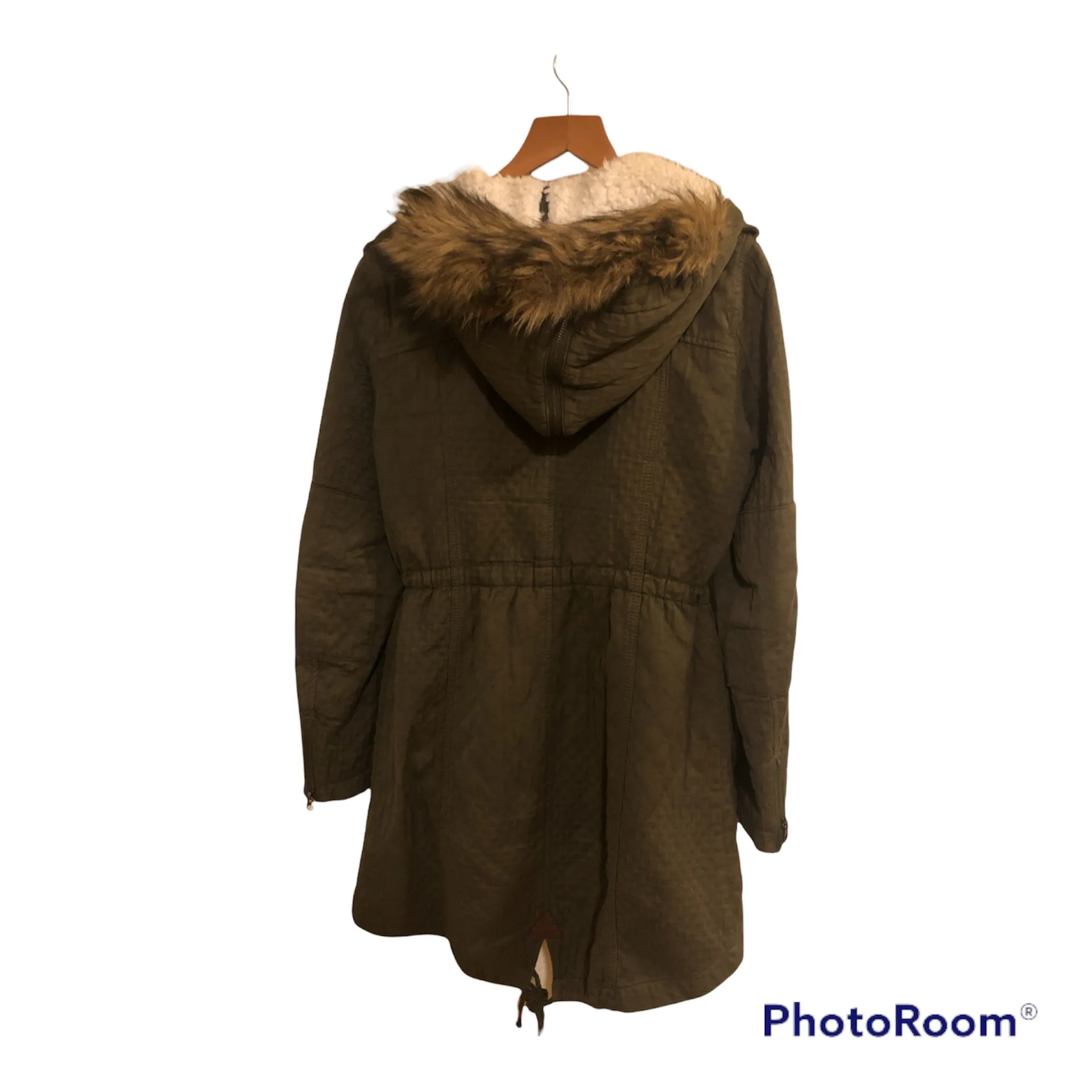 Green Winter Coat - Image 3