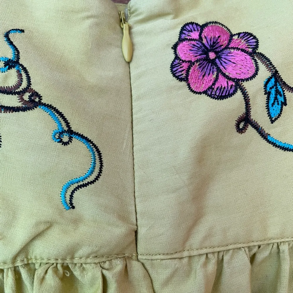 Dress the Population Women A-Line Floral Embroidered Celadon Flowy Skirt -8 - Image 4