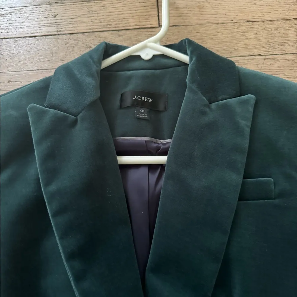 NEVER WORN J Crew Velvet Blazer - Image 3