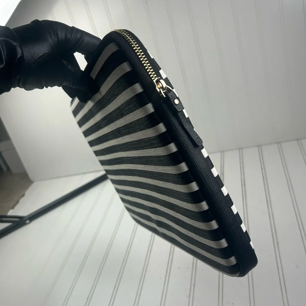 Kate Spade New York Black & White Striped Laptop Bag Sleeve - Image 6