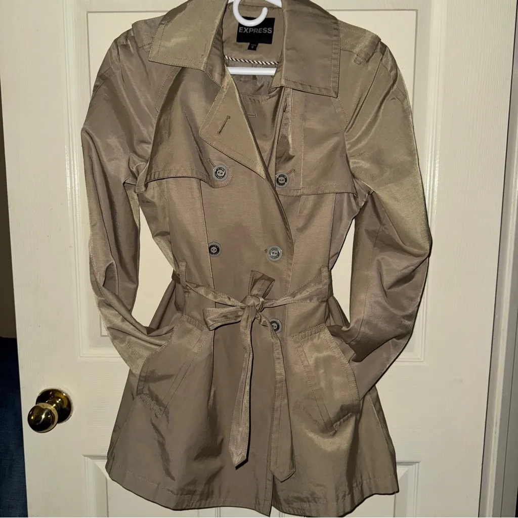 EXPRESS  Women's Beige Trench Coat M - Image 6