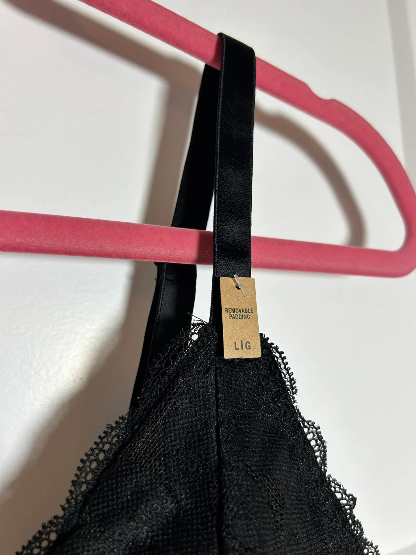 Large black lace bralette - Victoria’s Secret - Image 2