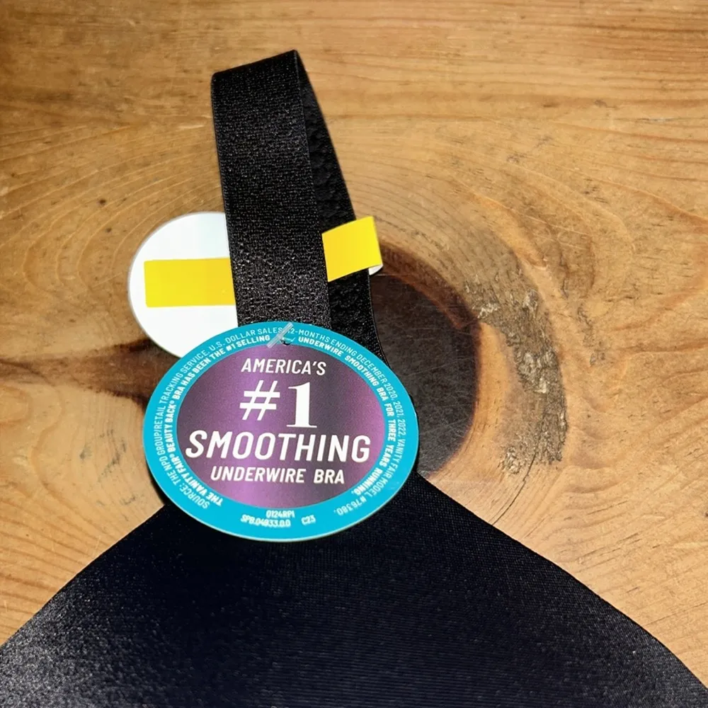 Woman’s Vanity Fair Lingerie Beauty Back Back Smoother Full-Figure Bra 76380 - Image 6