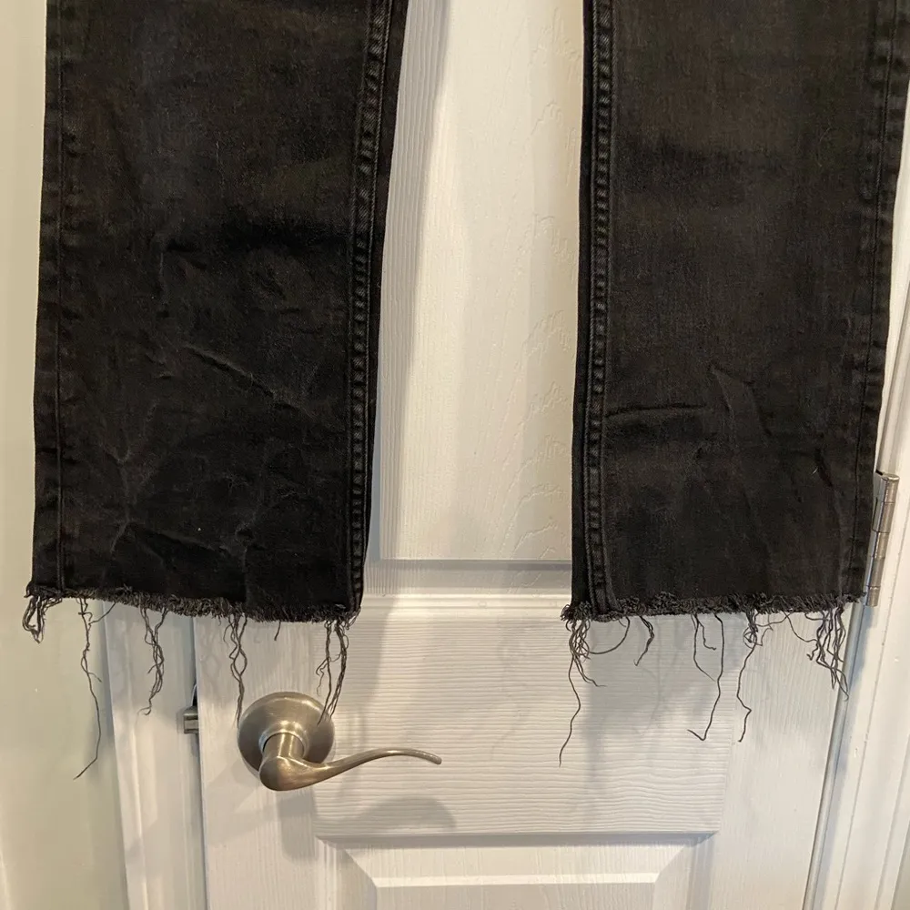 Everlane Size 30 Black Zip Up Stretch Cotton Denim Jeans Raw Hem Copped - Image 4