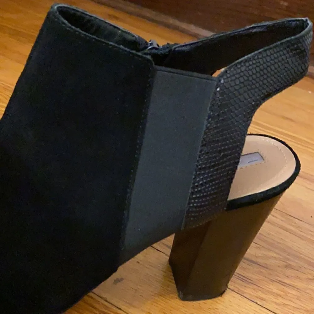 Tahari Mercy Black Suede Bootie Sz. 10 - Image 5