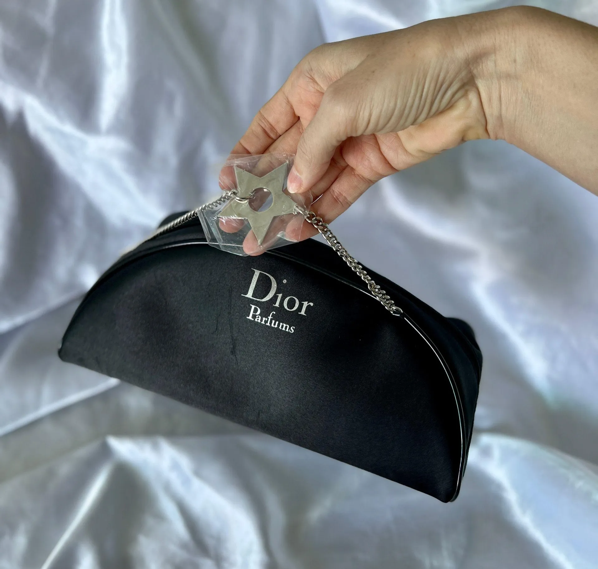 New rare Dior perfume cosmetic pouch - Image 2