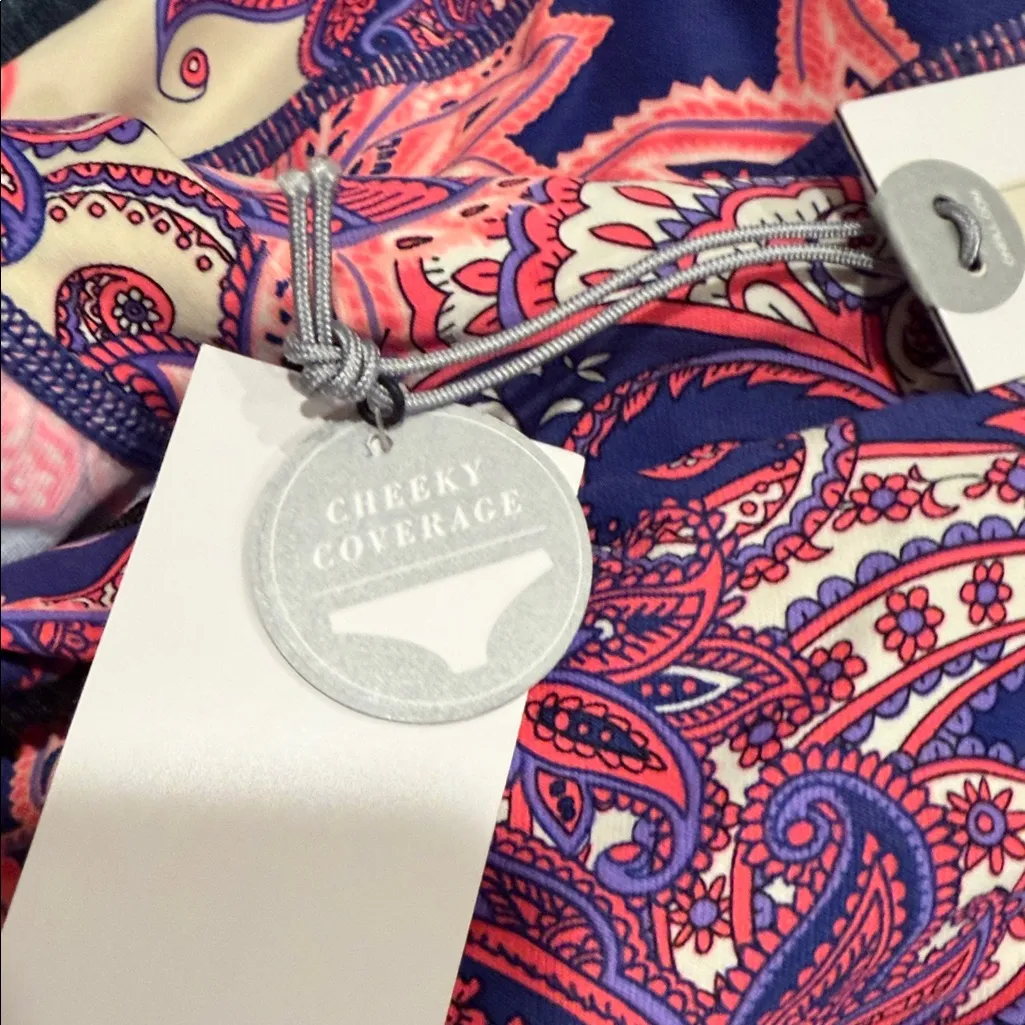 O'Neill Pink and Purple Paisley One Piece Swimsuit cheeky small - Image 7