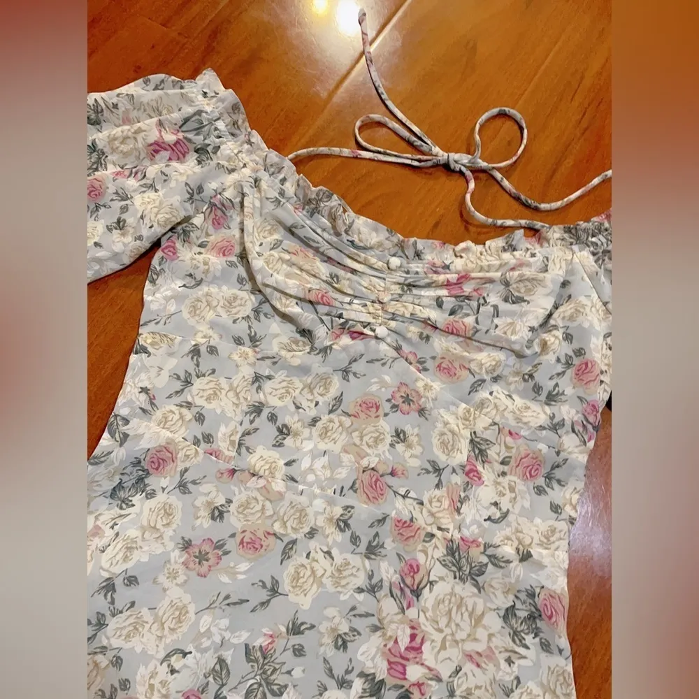 ASTR OFF SHOULDER LONG SLEEVE CINCHED BUST MIDI DRESS Light Gray - Image 5