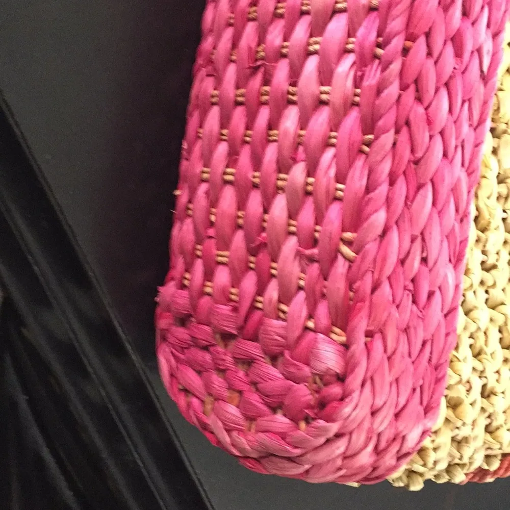 Old Navy straw tote - Image 4