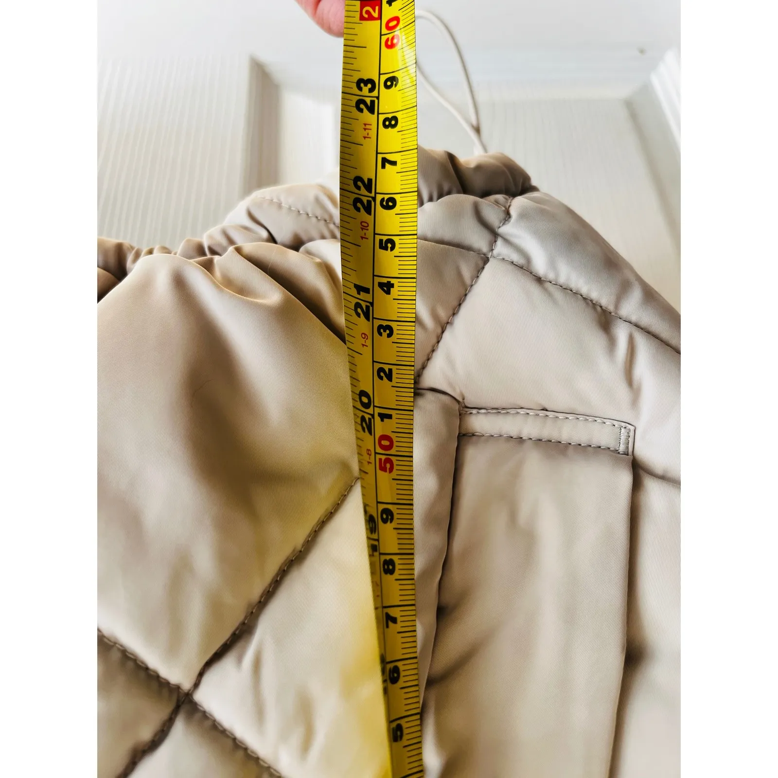 Quilted Puffer Jacket Beige Mock Neck Full Zip Drawstring Hem Women XS-S - Image 7