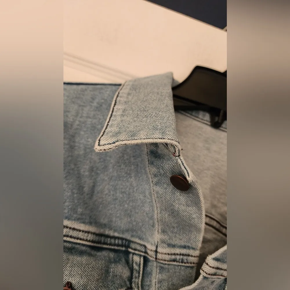 Cotton Citizen Crop Women’s Blue Light Wash DENIM JACKET Size XS - Image 11