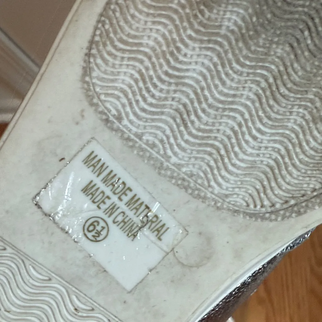 Nature Breeze Silver Glitter Star Sneakers Women's Size 6.5 Casual Fashion Shoes - Image 4