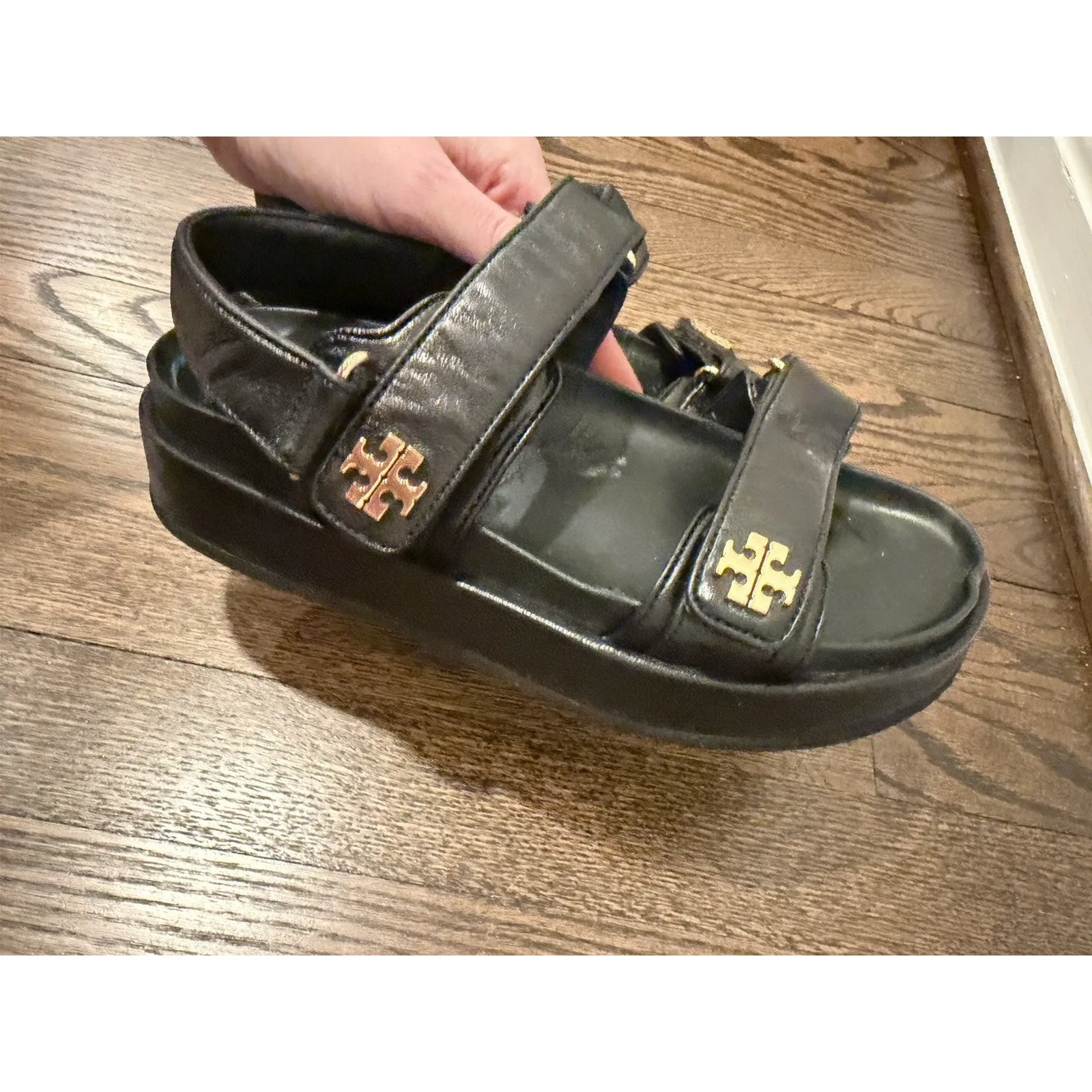Tory Burch Kira Sport Sandal Black Leather Sz 7.5 $300 MSRP - Image 6