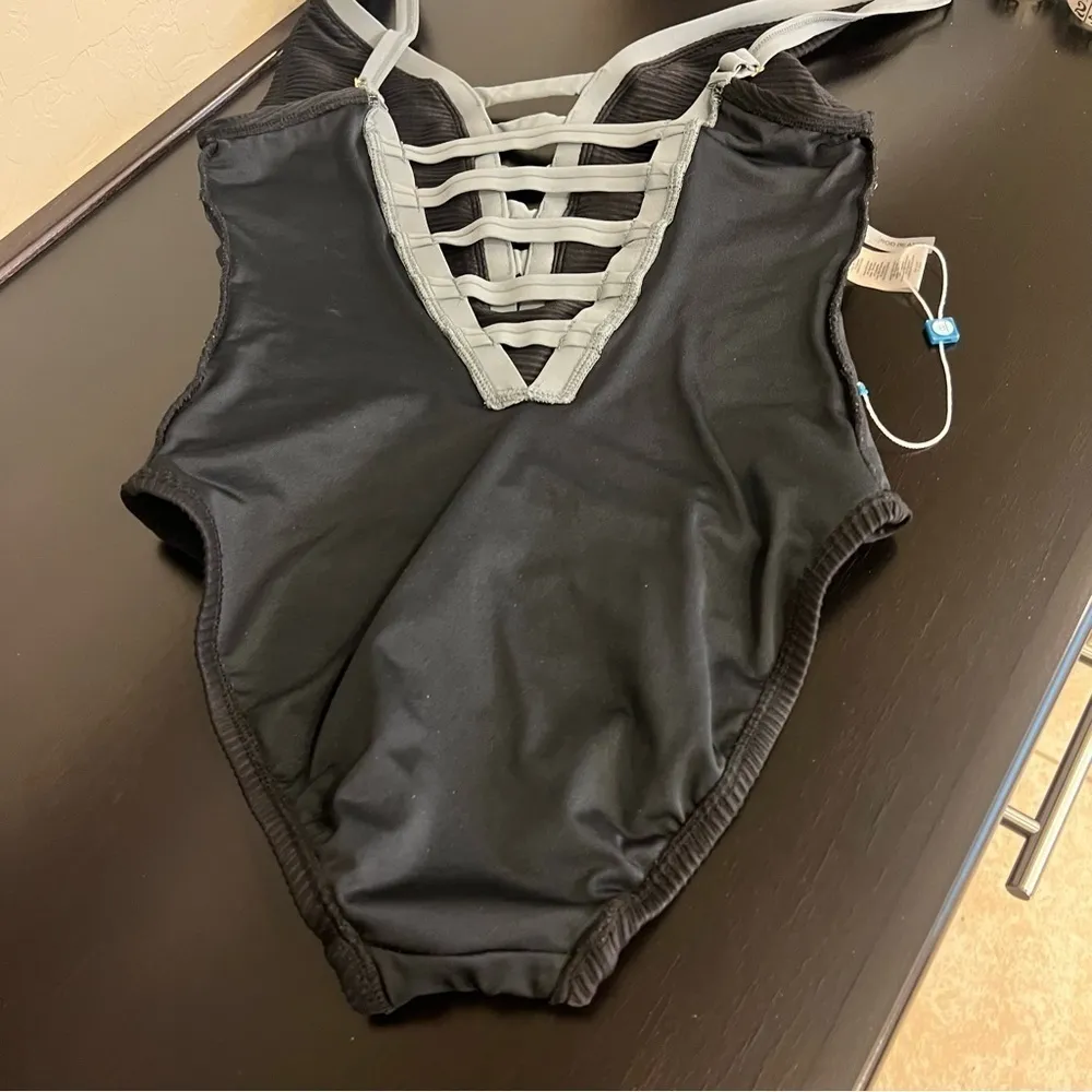 Bleu Rod Beattie one piece swimsuit,black and grey, adjustable straps,soft cup - Image 7