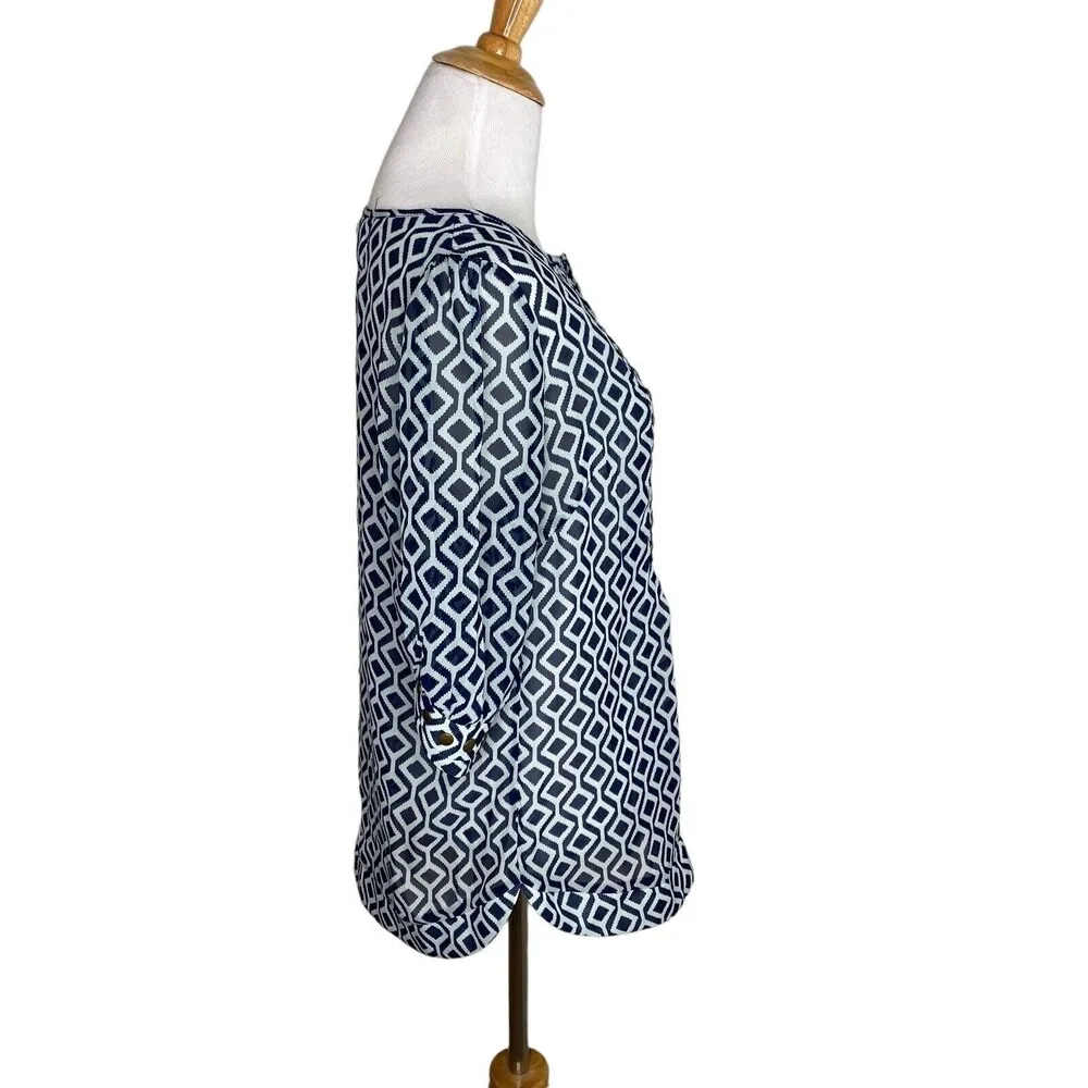 41 Hawthorn Geometric Print Blouse Copper Stud Accents Short Sleeve Size Small Blue - Image 4