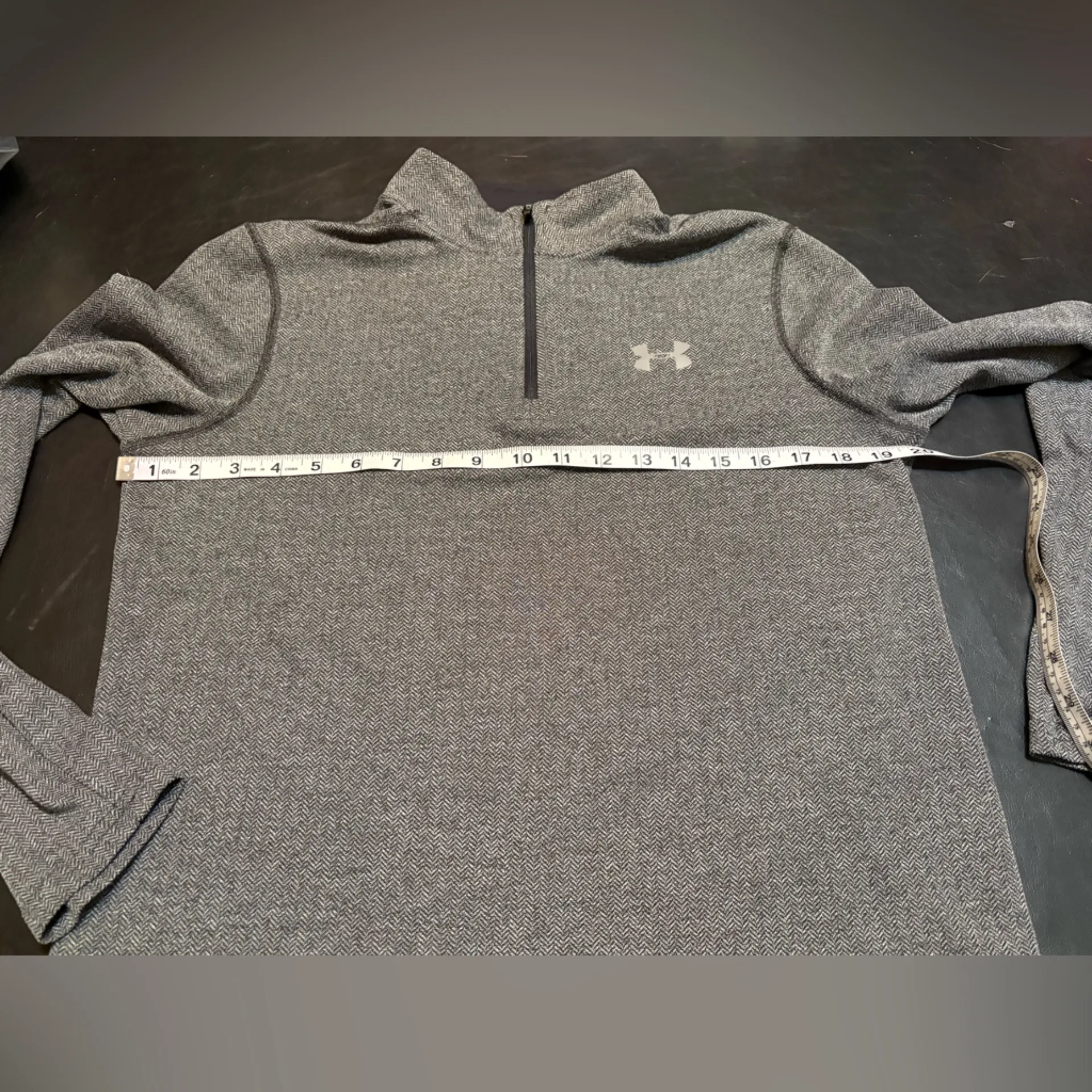Under Armour Threadborne 1/4 Zip Unisex Top Black/Grey size Small - Image 7