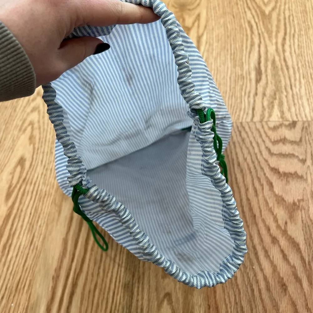 5/$25 Tommy Hilfiger drawstring bag - Image 4