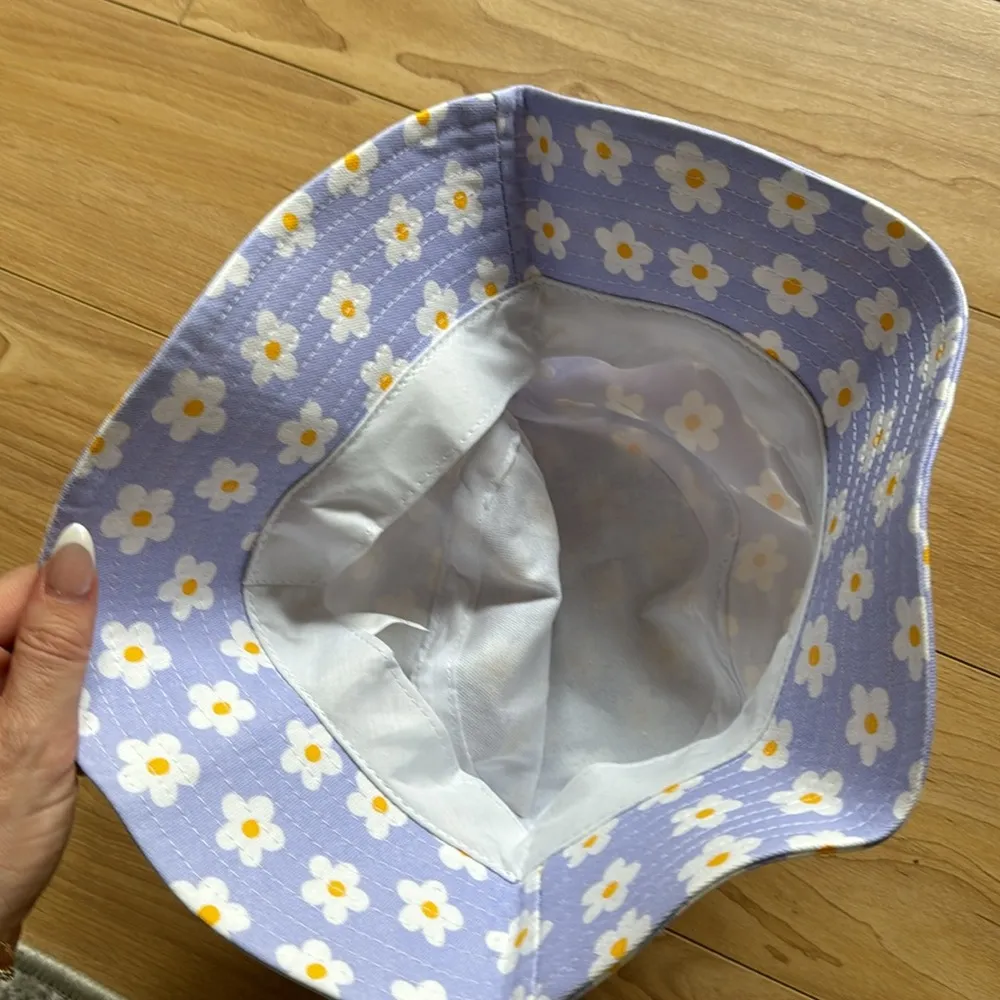 Daisy Bucket Hat - Image 3