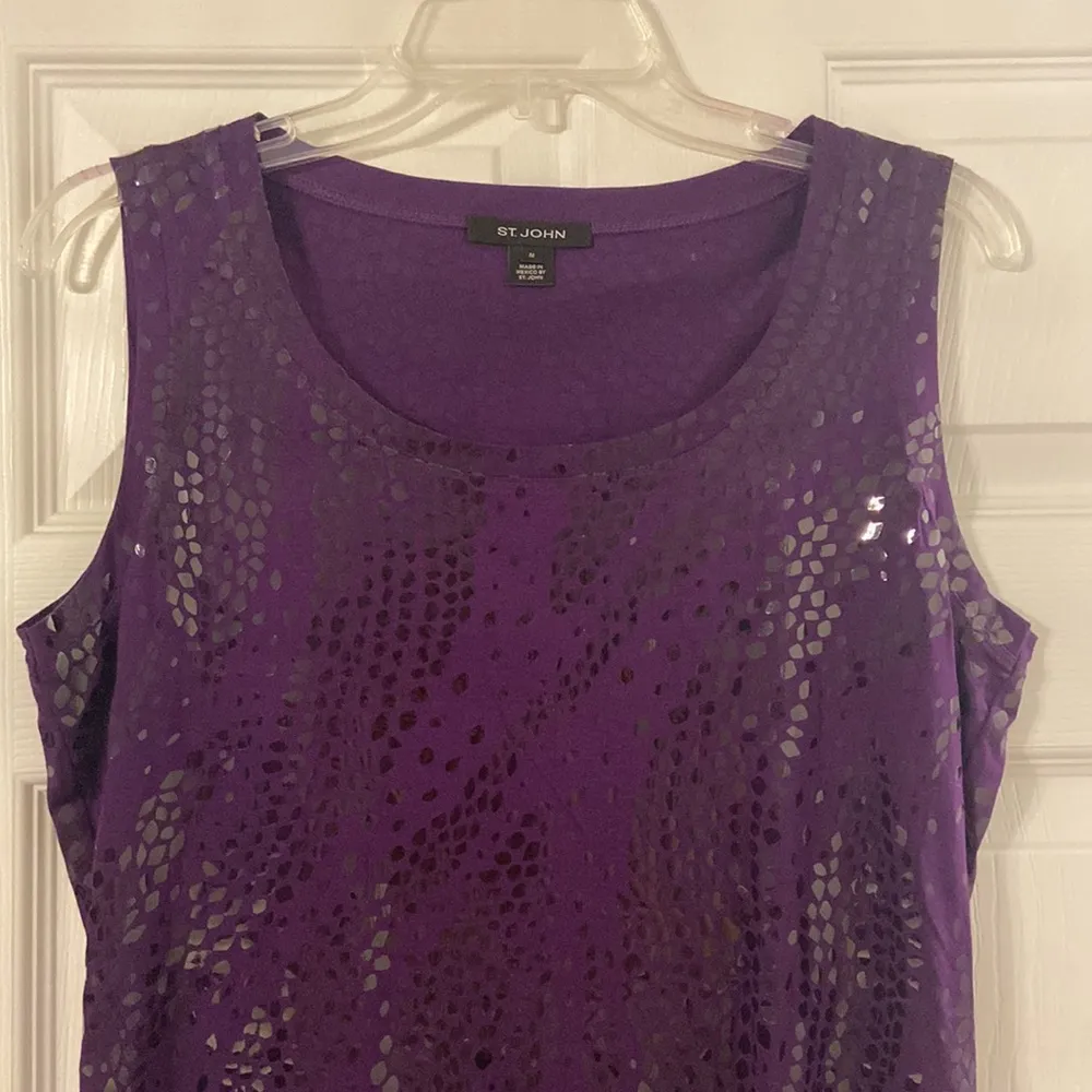 St John Women Shirt size M length 24”bust 34/36” color purple - Image 3