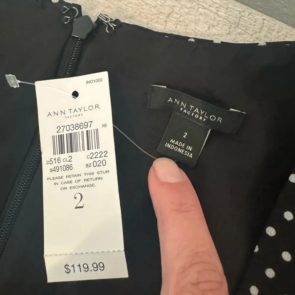 ANN TAYLOR BLACK & WHITE POLKA DOT MIDI DRESS V NECK WITH BUTTONS NWT SIZE 2 - Image 7