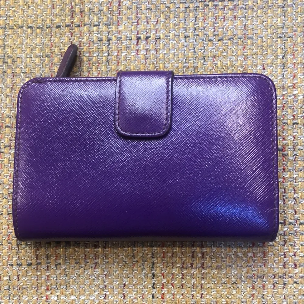 SALVATORE FERRAGAMO Gancini Purple Leather Bifold Full Zip Coin Section Wallet - Image 2