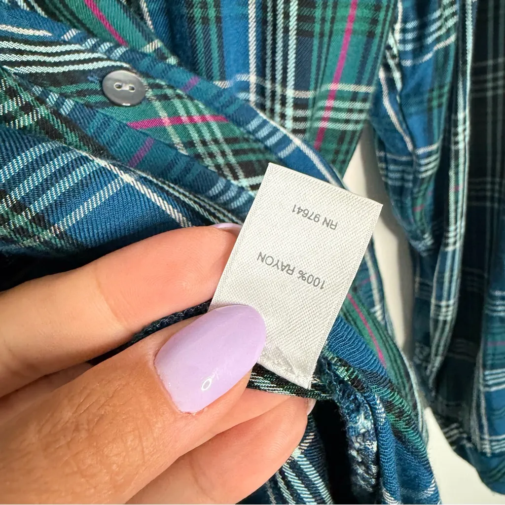 J. Jill Shirt Blue Green Plaid Button Up V Neck Rayon Long Sleeve‎ Size XL - Image 4