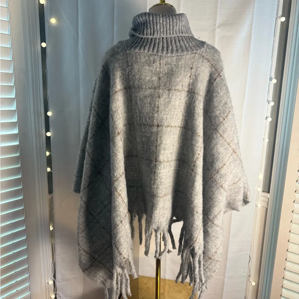 World Market Gray Cowl Neck Cape Size undefined - Image 2