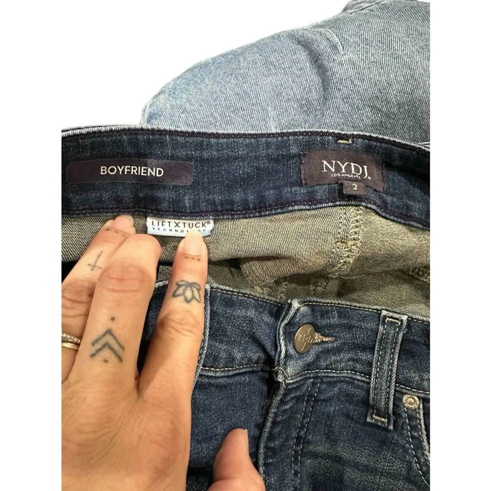 NYDJ Boyfriend Jeans Size 2 Blue Denim Cuffed Cropped Tummy Tuck Tech Whiskering - Image 4