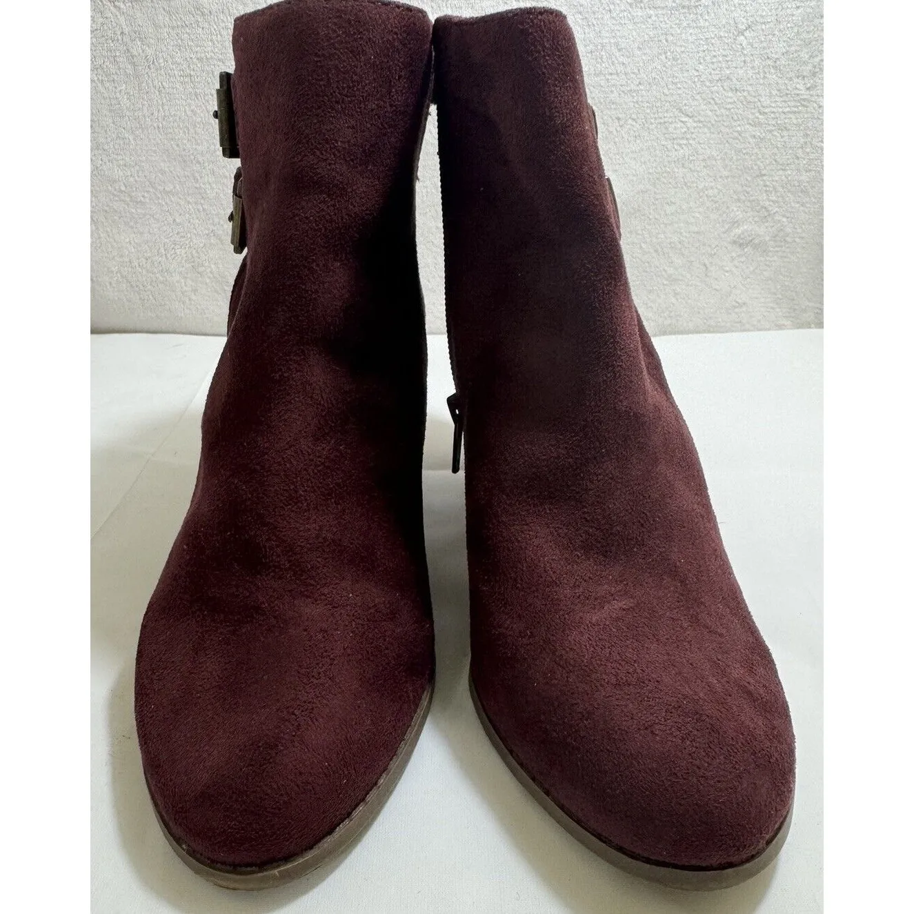 Charlotte‎ Russe Boots Womens 8 Ankle Booties Heels Side Zip Maroon Faux Suede - Image 4