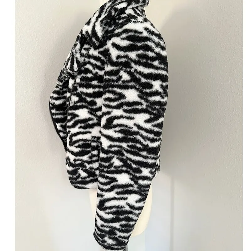 Sanctuary Abstract Moto Jacket Textured Tiger Teddy Fleece Black and White Small - Image 5