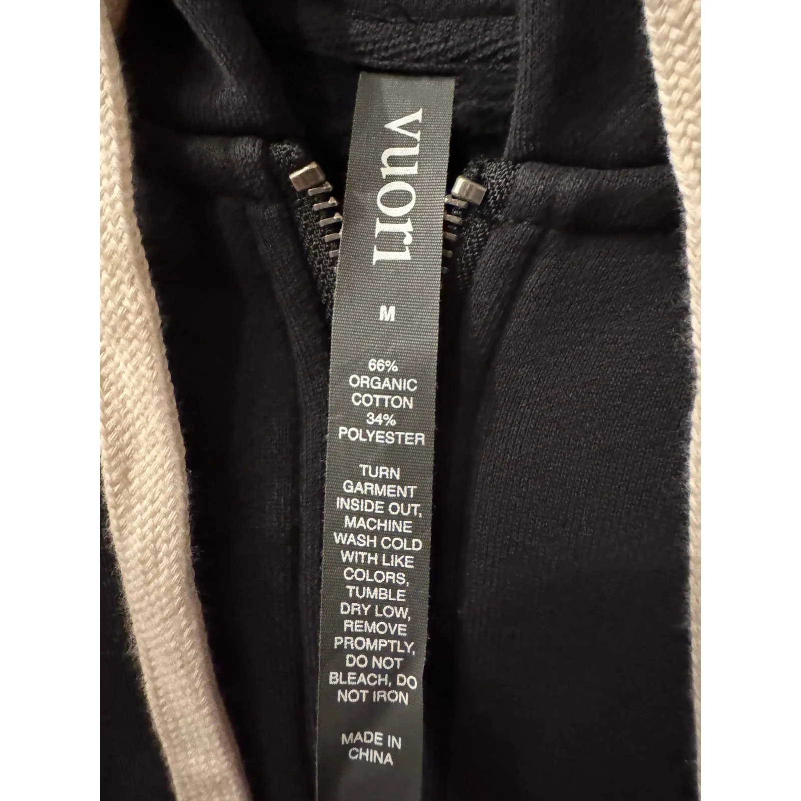 Vuori Halo Restore Black Zip-Up Hoodie - Size Medium - Image 6