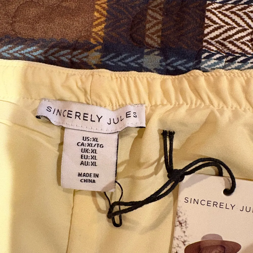 Sincerely Jules Pale Yellow Women's Skort NWT Size XL - Image 4